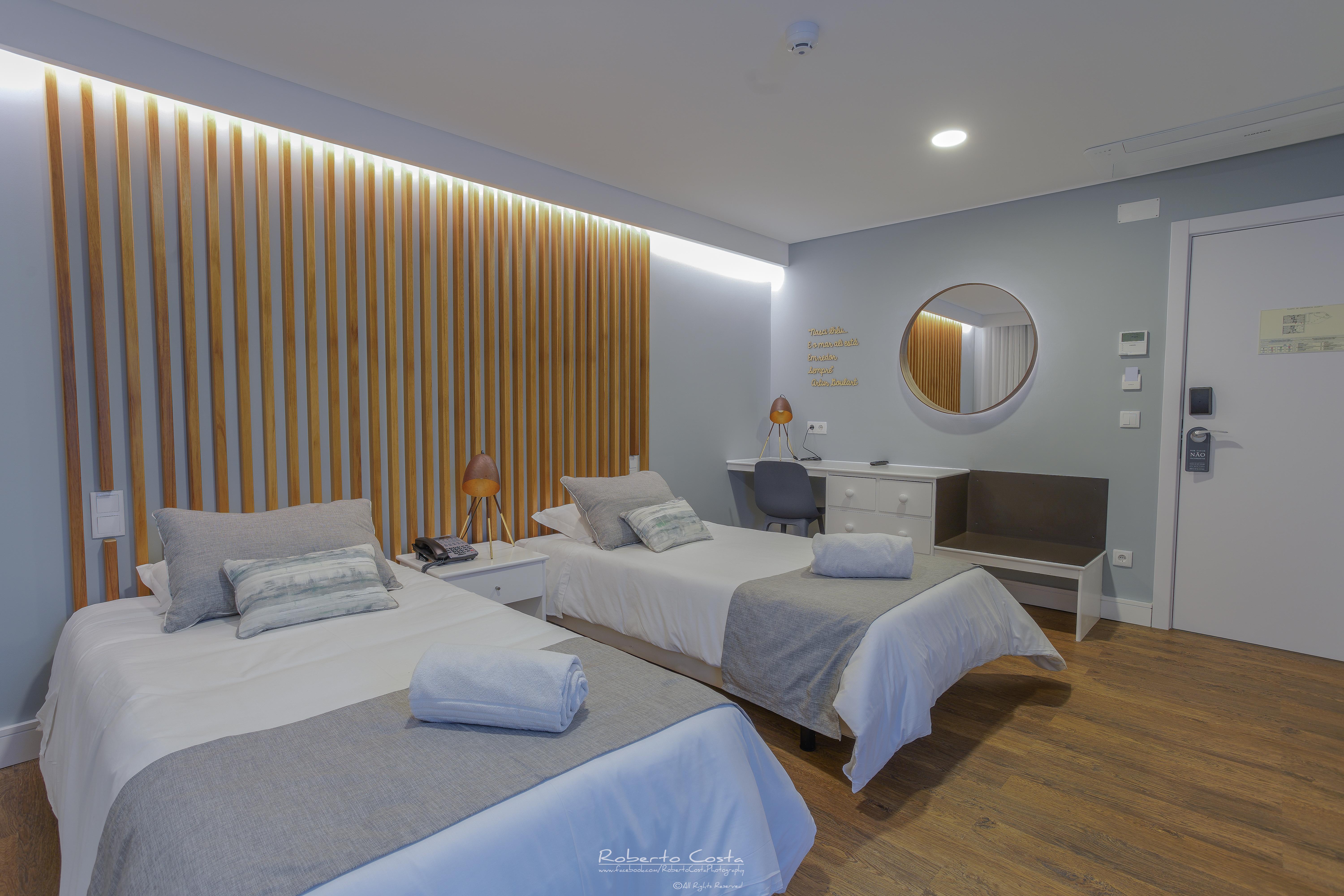 Hotel Teresinha Praia da Vitoria ภายนอก รูปภาพ