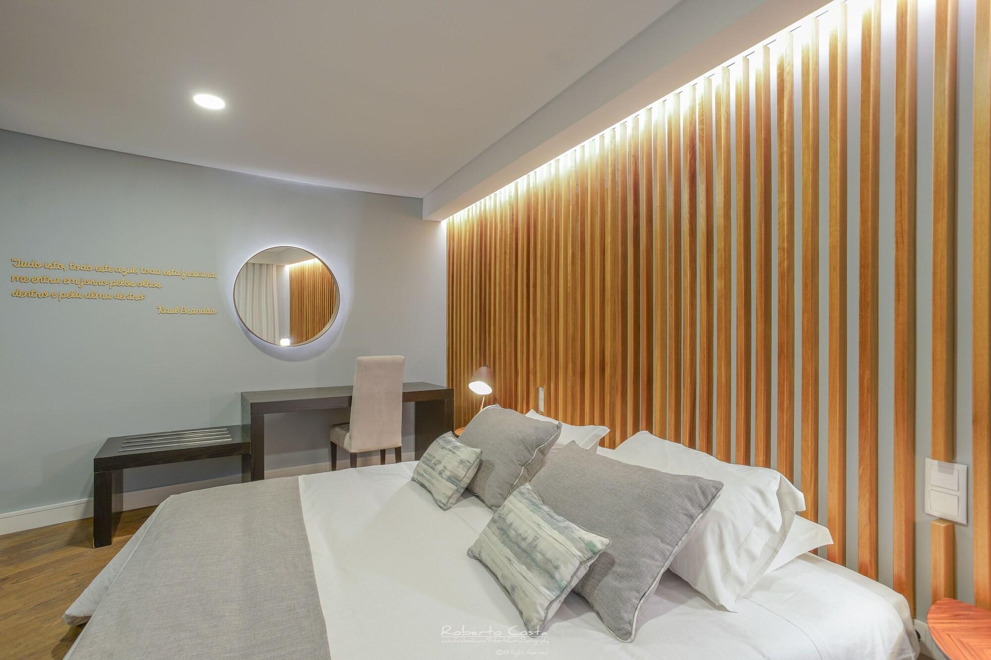 Hotel Teresinha Praia da Vitoria ภายนอก รูปภาพ