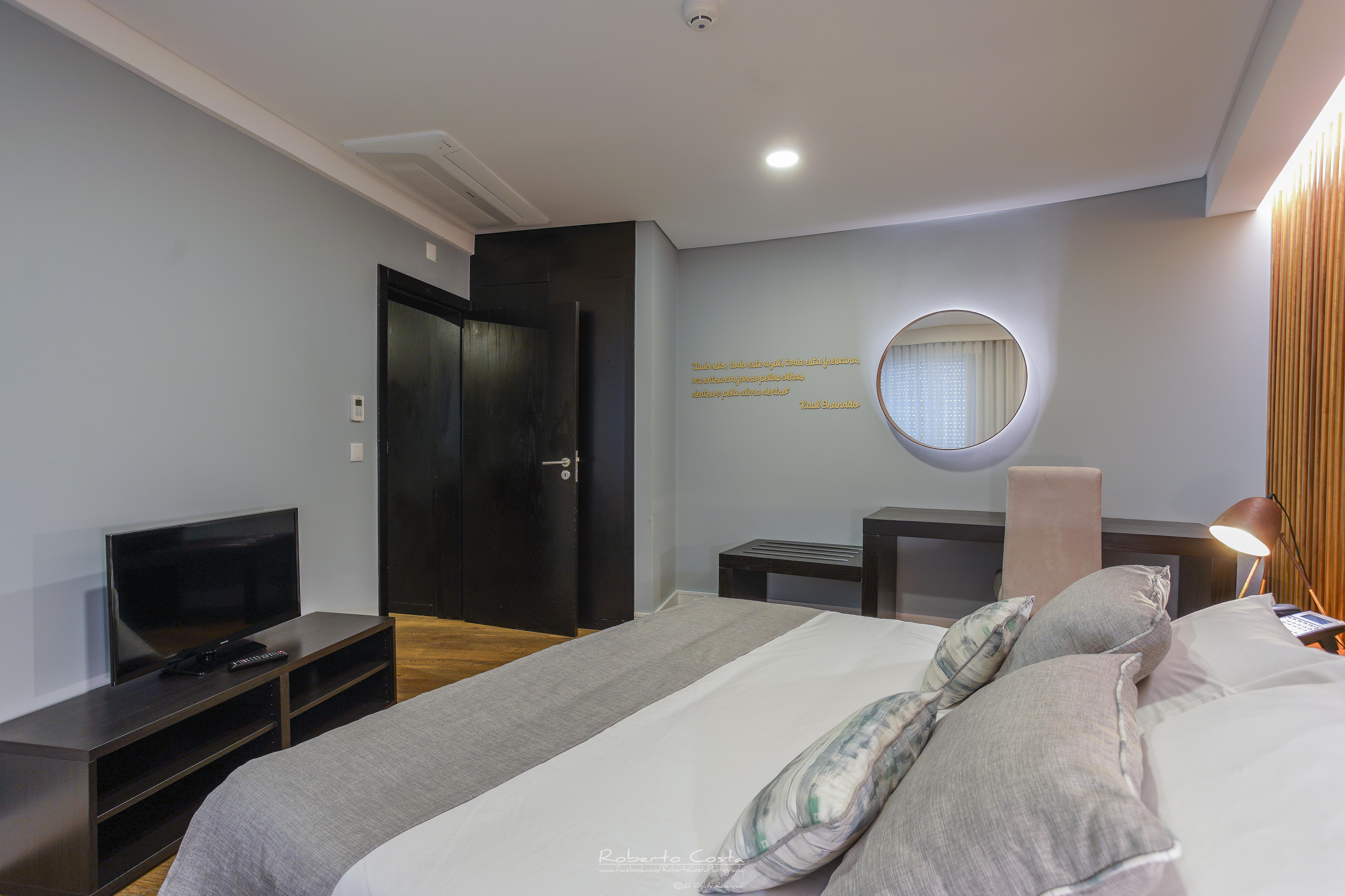 Hotel Teresinha Praia da Vitoria ภายนอก รูปภาพ