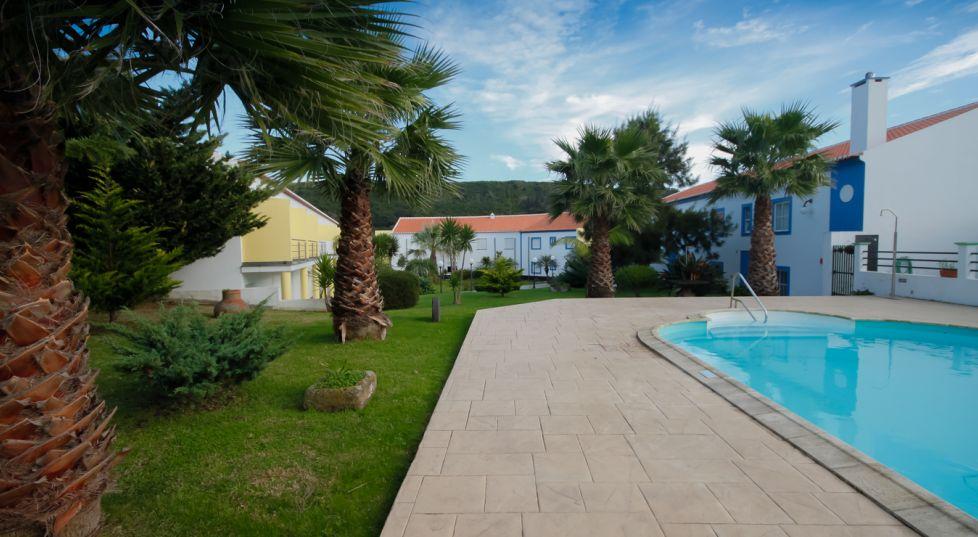 Hotel Teresinha Praia da Vitoria ภายนอก รูปภาพ