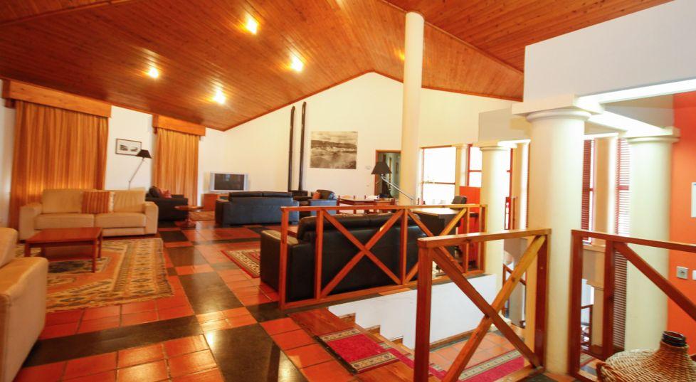 Hotel Teresinha Praia da Vitoria ภายนอก รูปภาพ