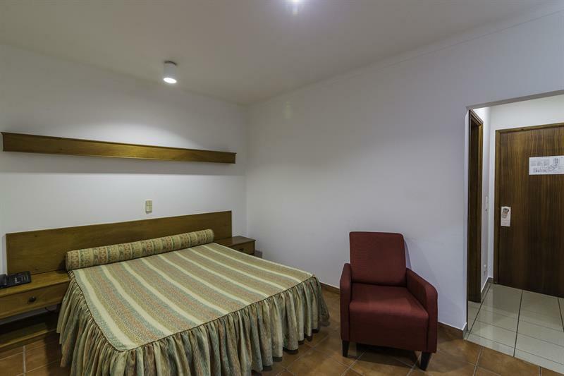 Hotel Teresinha Praia da Vitoria ภายนอก รูปภาพ